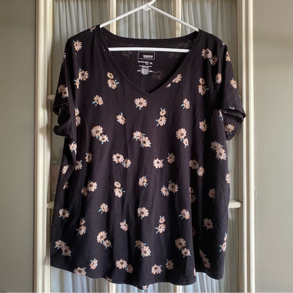 Sonoma Black Floral Short Sleeve Tee